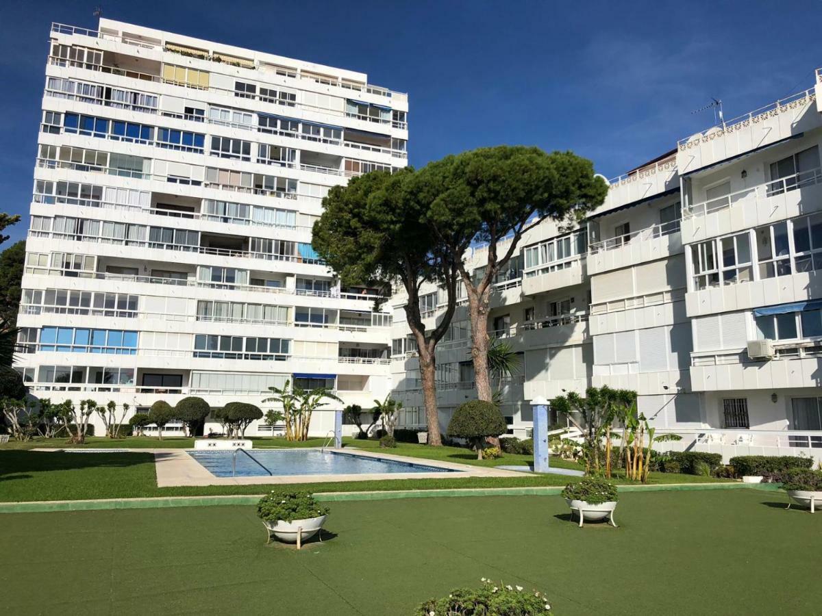 Apartamento Los Cisnes Benalmádena Exterior foto